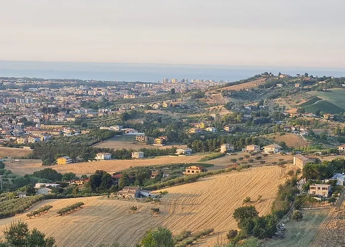 فندق مبيت وإفطار Il Paradiso Cappelle sul Tavo